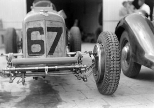 Raymond mays era - raymond, motor