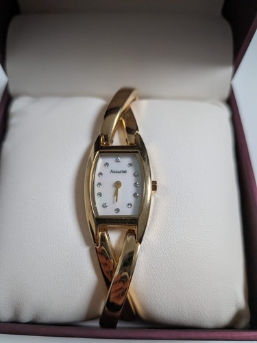 Ladies accurist watch gold - watch.,