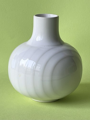 Vintage english pure white - vintage,