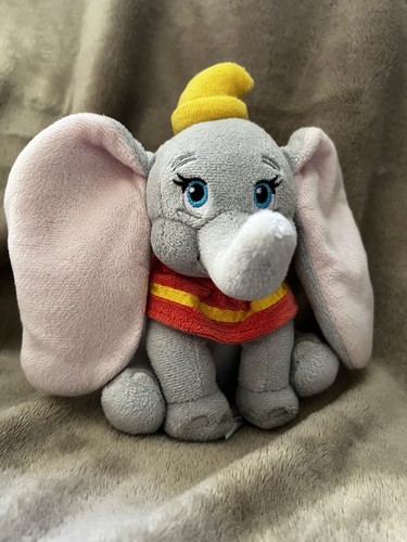 Dumbo official disney store - dumbo,