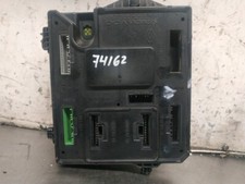 S180071101 fuse box for