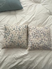 2x Laura Ashley 30x30 cm