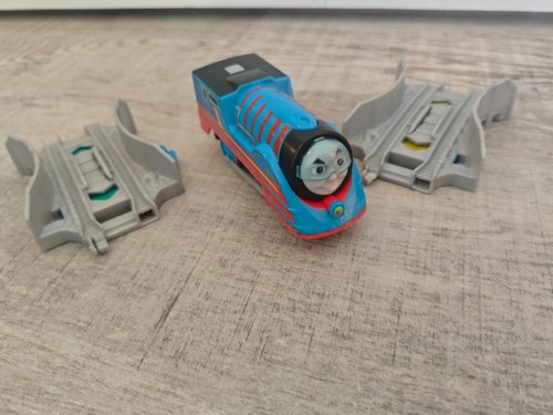 Thomas friends trackmaster - thomas,