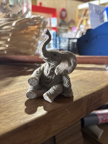 Tuskers hand painted - hand, elephant