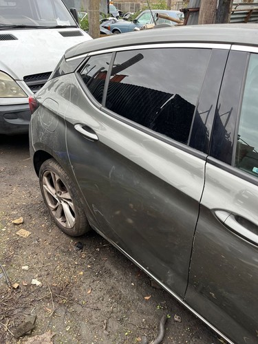 Vauxhall astra 2017 rear - astra,