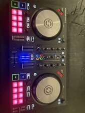 Native Instruments Traktor Kontrol S2 MK3 