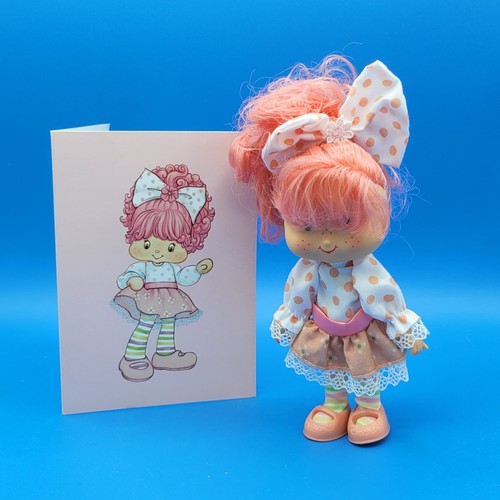 Peach blush strawberry - blush,