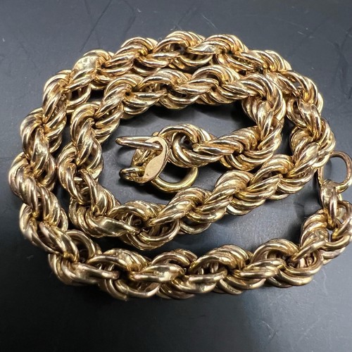 Gorgeous 375 yellow gold - yellow,