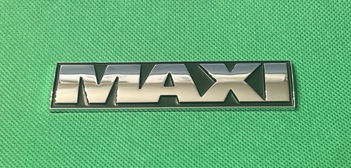Renault maxi car badge - badge, emblem