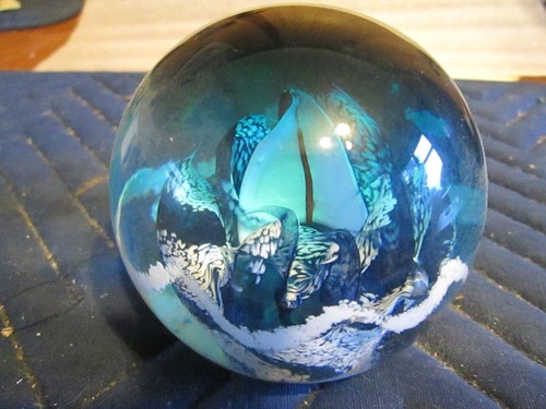 Caithness paperweight ocean - paperweight, "ocean