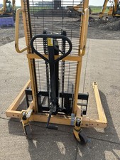 Hydraulic Pallet Stacker