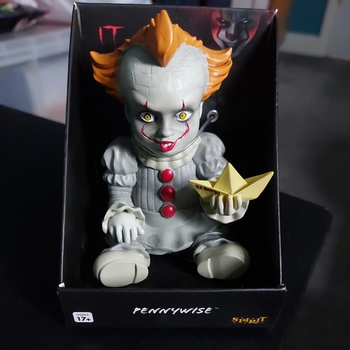 Spirit halloween pennywise - halloween,