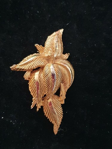 Beautiful vintage gold - beautiful,