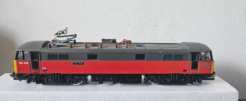 Hornby class loco - hornby, 86
