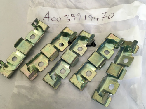 Clip for mercedes r107 - x5,