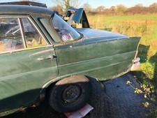 W111 Heckflosse  Fintail 230S Wheel Bolts