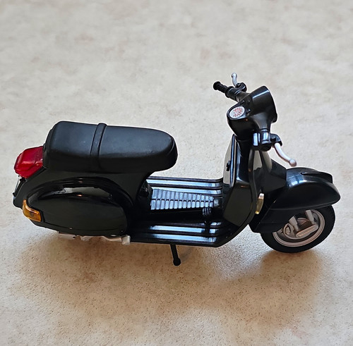 Vespa classic scooter - px,