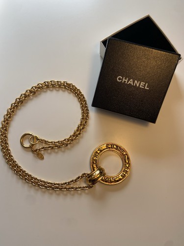 Chanel carat plate vintage - chanel,