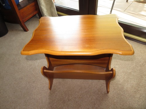 Plan light teak table - light,