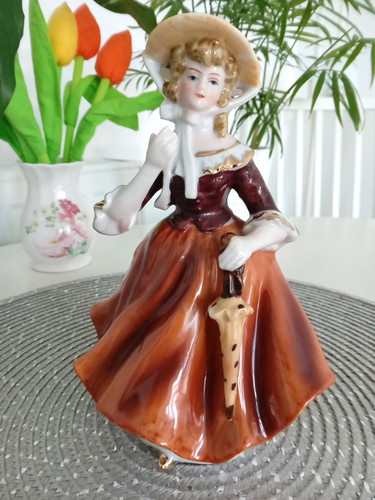 Vintage porcelain figurine - vintage,