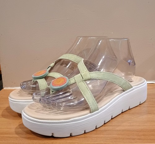 Think julia sandal - julia, size