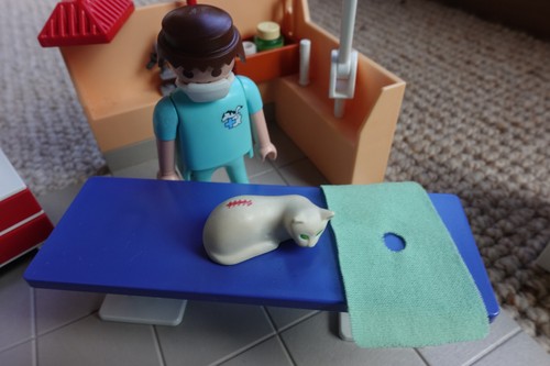 Playmobil 4346 vet operating - playmobil,