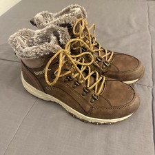Bench Boots Faux Fur Lined