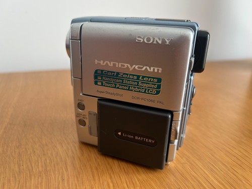 Sony handycam dcr pc106e - sony,