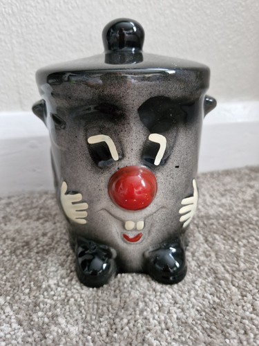 Vintage dusty bin - vintage, box