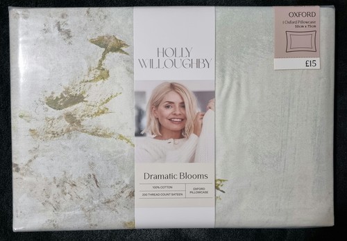 Holly willoughby dramatic - 1x,
