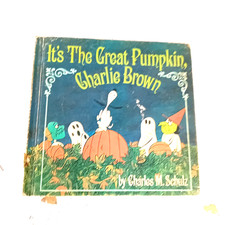 VINTAGE PEANUTS IT'S A GREAT PUMPKIN CHARLIE BROWN BOOK 1967 FIRST EDITION