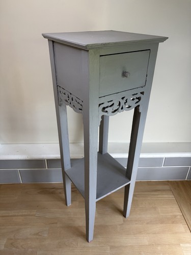 Vintage style plant - plant, stand