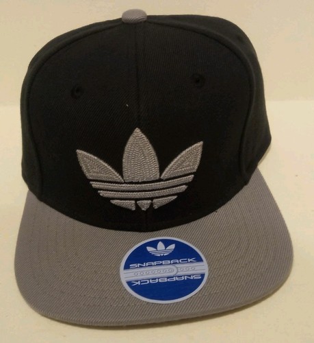 Nwts y2k adidas originals - nwts,