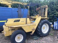Sanderson Forklift. Starts And Drives. Triplex Mast . Ford 3000 Engine .