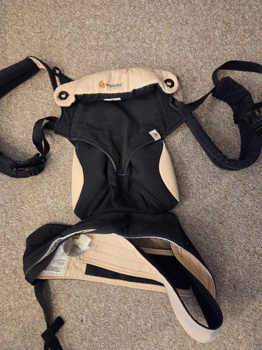 Ergobaby 360 baby carrier with