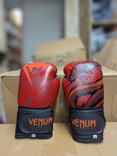 16oz venom gloves - 16oz,