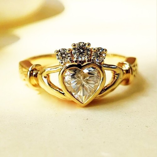 Heart emerald diamond irish - emerald,