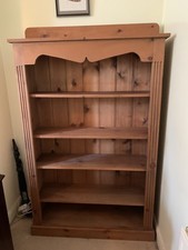 solid pine bookcase excellent