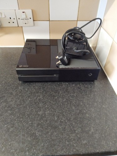 Microsoft xbox one 500gb black - one,