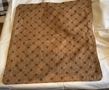 Cushion Pipped - Vintage