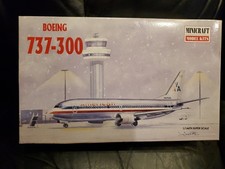 Minicraft Boeing 737-300