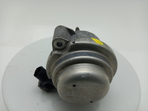Porsche 911 engine mount - porsche,