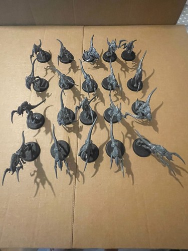 Unpainted hormagaunts - 20,