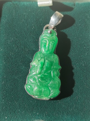 925 sterling carved green jade - green,