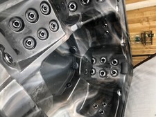 Grizzly Arctic spa 6 seater hot tub less than a year old in coffee grey 