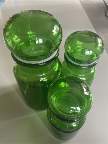 Three vintage emerald - vintage, green