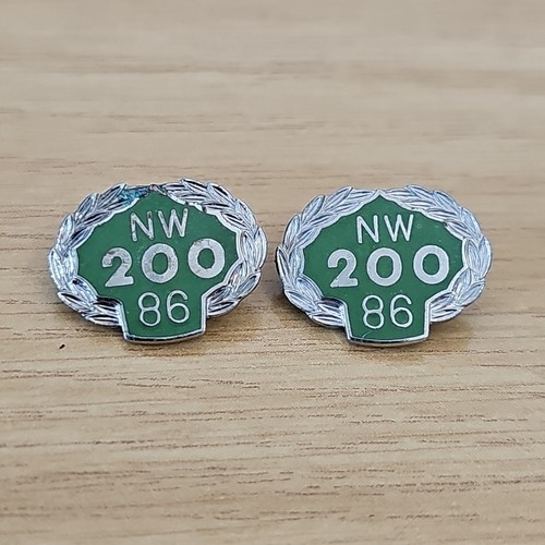 Pair nw200 enamel - 86, badges