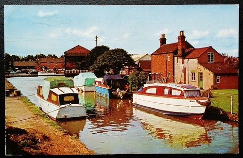 Old postcard llangollen canal - postcard,