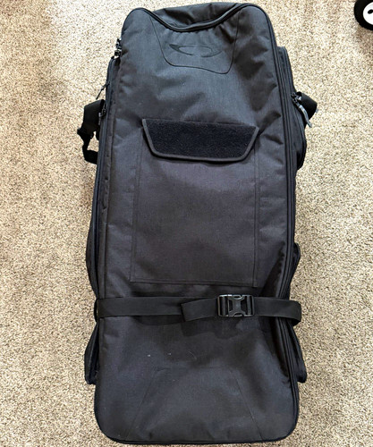 Oakley large soft - -, soft-sided