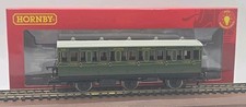 HORNBY OO R40132 SR 6 WHEEL 3RD CLASS COACH 1908 WITH LIGHTS CARRIAGE BOXED